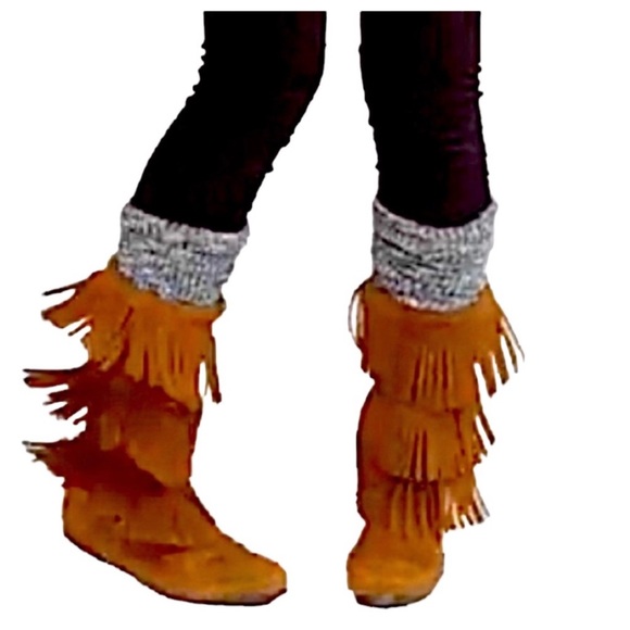 Minnetonka Womens Three Layer Fringe Suede Moccasin Boots - Picture 2 of 8
